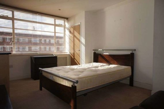 Balham High Road  Balham, SW17...